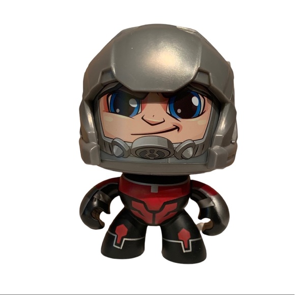 Goku Funko pop, mighty marvel muggs Ant Man and 5 Star Dumboldor - Picture 5 of 8